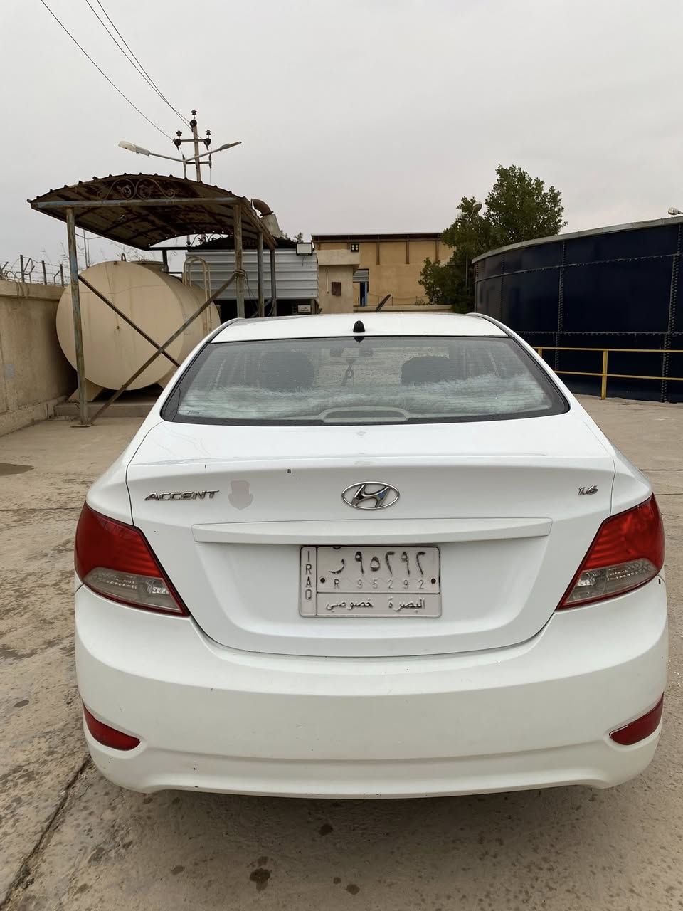 سلام عليكم
اكسنت مديل 2015  فول موصفات  فتحة بالسقف وتحكم ستيرن 
شاشة وكامره خلفية  مكفولة من الضربة والصبغ عدا تكحيلات بالقمارة  
محرك وگير جديد  
تدفئة وتبريد شغال  
السعر ٨٨ وبيها مجال بسيط  للجاد 
المكان البصرة - ابو الخصيب 

الاستفسار : ***********
الرجاء الاتصال على الرقم مامتوفر على الفيسبوك
