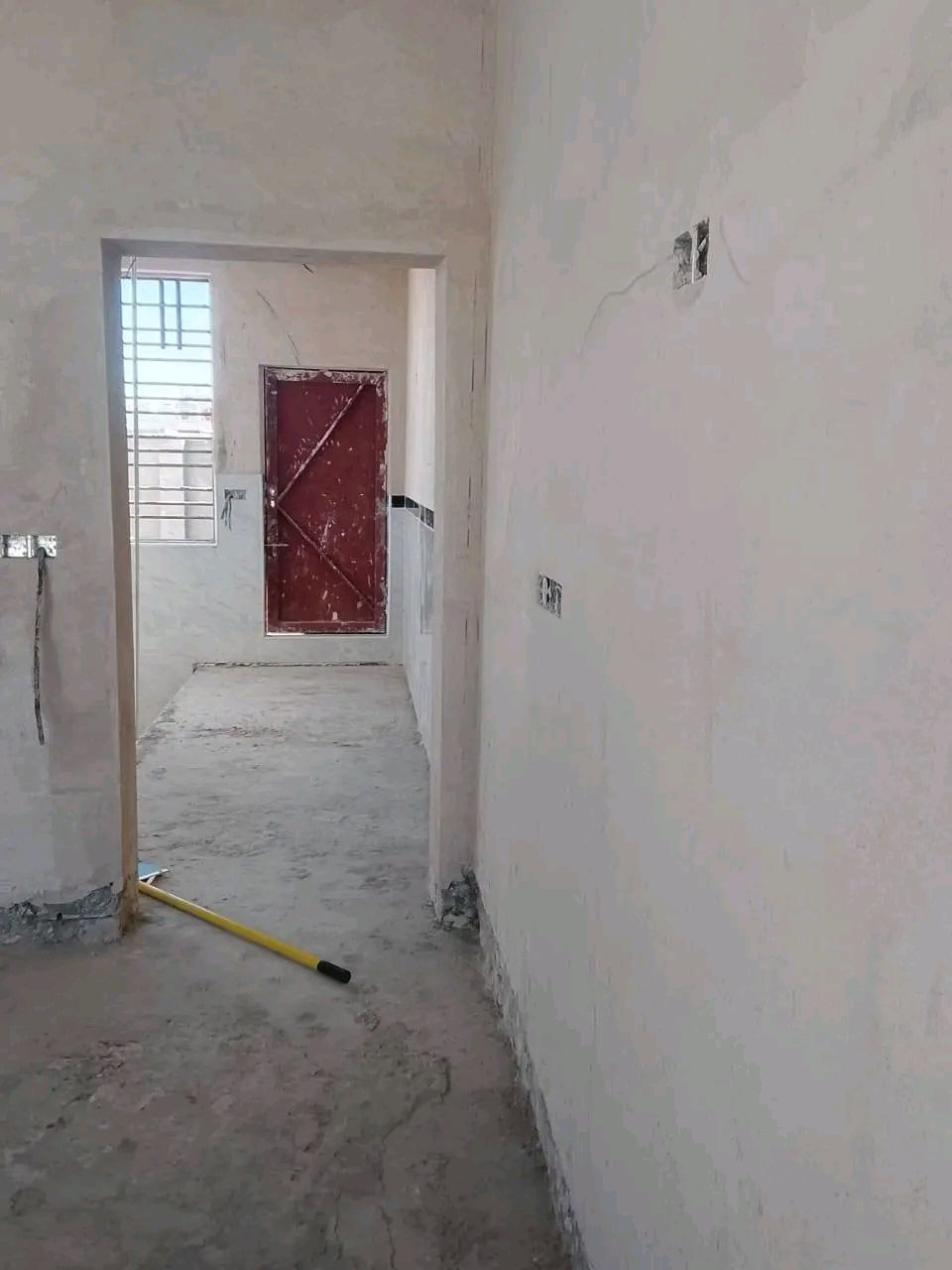 سلام عليكم لبخ درجه اولئ سمنت+ جراره+ سقل+ تشميع + تصفير مساطر +جص+ نثر  دقه بلعمل  الحجز والاستفسار مراسلتي او الاتصال بلرقم ***********
