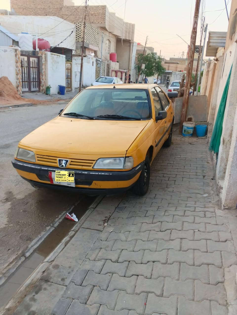بيجو روئ رقم نجف للبيع سنوية استنساخ  بس مكاتبة بيها بخار والكير النمرة الاولئ فقط يفلت وشواصيها الكدام يردلهن لحيم المكان النجف السعر مليون فقط
متواجد ***********

