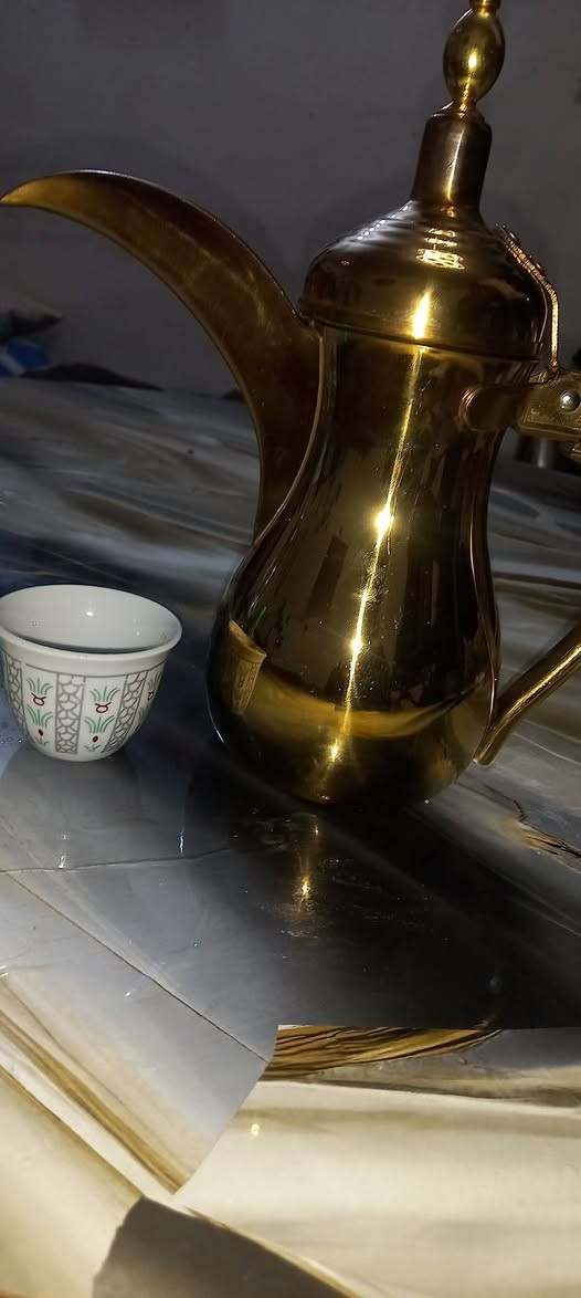 السلام عليكم عندي هي الدله نحاس ثقيل حديثه للبيع مكاني بغداد


**إذا كنت صاحب هذا الإعلان وتريد حذفه لأي سبب، رجاءا أرسل رسالة إلى الدعم الفني**