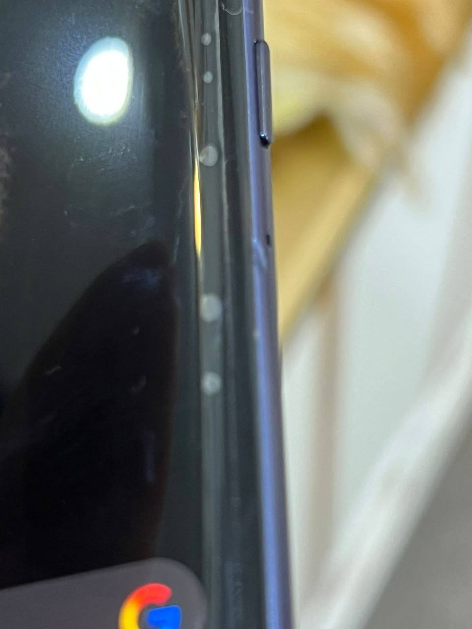 تلفون motorola edge 60 fusion
بعده جديد يوم ثاني اله لو ثالث منحني بي هذه زلغ خفيف طاح مني 
مكاني المعقل فرق عن جديد شي بسيط 
***********
