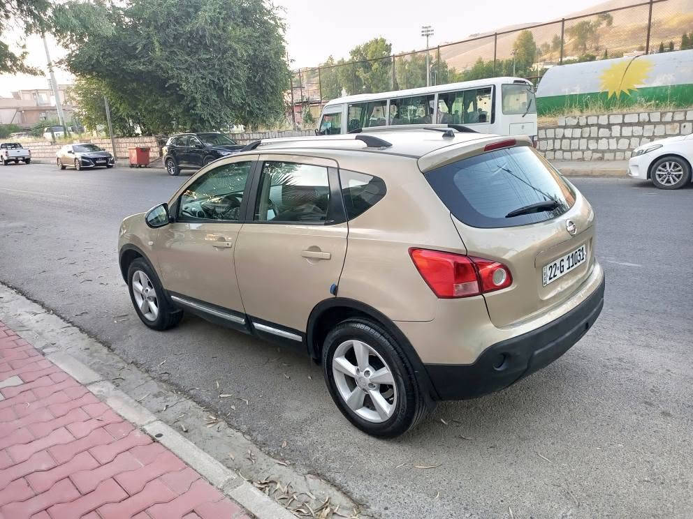 نیسان قاشقای مۆدێل 2008 
ڕەقەم و سەنەوی. و ژینگەی تا 2030 تازەیە
بەناوی خۆمەوەیە تەحویل و وەکالەت بەشەرت
بێ دەعم بێ لێدراو بێ بۆیاغ 
گێڕو مەکینەو تەبرید بەشەرت 
.......................................................
مواسەفات خلیجی 
دەبڵ گێڕ ئۆتۆماتیک و عادی 
مەکینە 2.5 ی 4 پستۆنی زنجیر
تەبرید 
دەبڵ ئەکسل 
ئەی بی ئێس و تراکشن 
٤ جام کارەبا و ئاوێنە کارەبا 
کۆنتڕۆڵ و مەرکەزی 
تایەیی تازە 
٧٧ گەڵاو معامەلەیەکی کەم 
*********** یان ***********
لە قەزای دوکانم دخان, السليمانية
