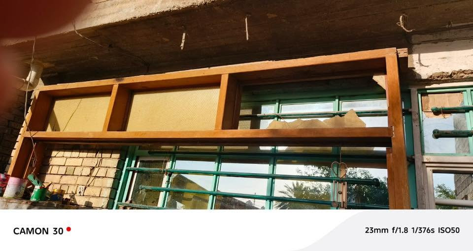 السلام عليكم باب دفتري ثقيل ارتفاع 270 عرض 360 جديد بس عليه تراب سعر 750
السعر 750 ,***********
