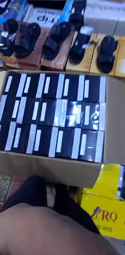 تخفيضات تخفيضات 
شحاطة رجالي طبي اصلي ب15 الاف فقط
القياسات من 40الى 45
خدمة التوصيل ب3 داخل البصرة 
العنوان :خمس ميل سوق الصغير قرب مدرسة السالمية محلات ابو محمد 
***********
