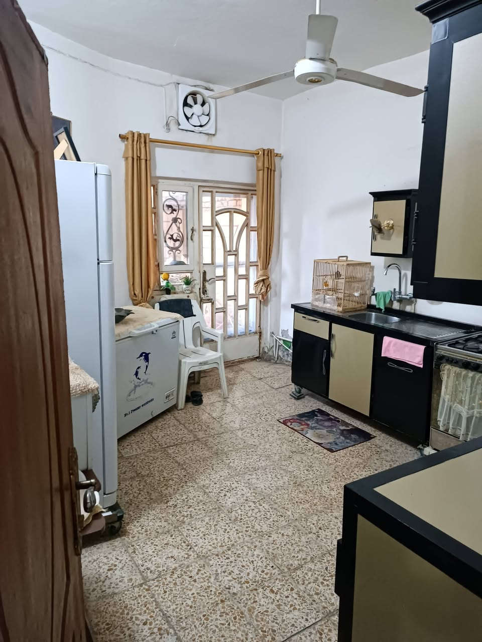 الدار للبيع حي الجامعه شارع اسوت مقابيل التانكي ٢٠٠متر الاتصال على الرقم
***********
