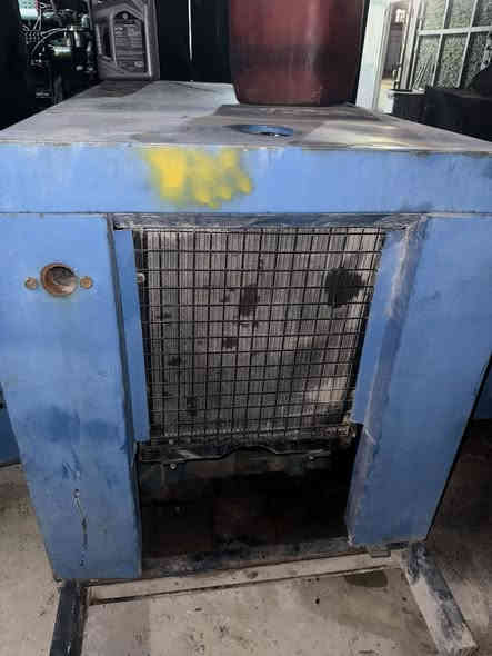 بيركنز صيني ٣٠ كيفي للبيع شغالة راديتر جديد السعر 15 ورقة وبيها مجال  مكانها بغداد البنوك
***********
