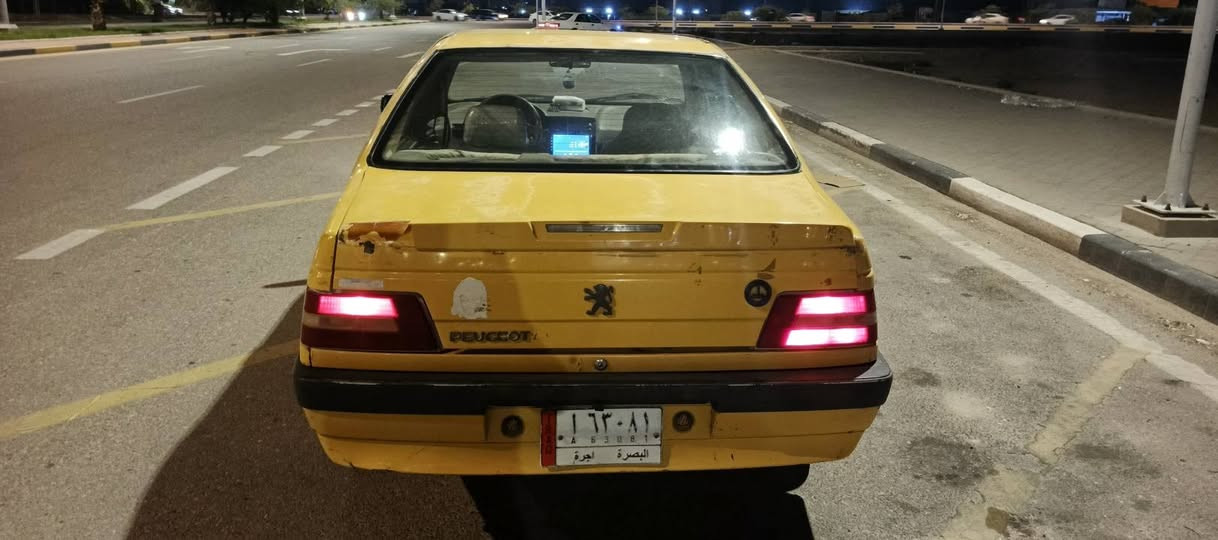 بيجو 405 موديل 16 دشبول عالي محرك كير مكينة كفالة تبريد ثلج حدادة جدسدة عوزهة بس درايم بية صوت تخم تاير توني ذابة سنوية لل27 مصفرة هيأة وغرامات رقم بصرة مشروع وطني سيارة ماعوزهة شي كفالة فقط خياسات بيهة 
السعر 28 بيهة مجال 
البصرة الزبير حي الخطوة
***********
