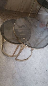 طاولتين • ما مستخدم