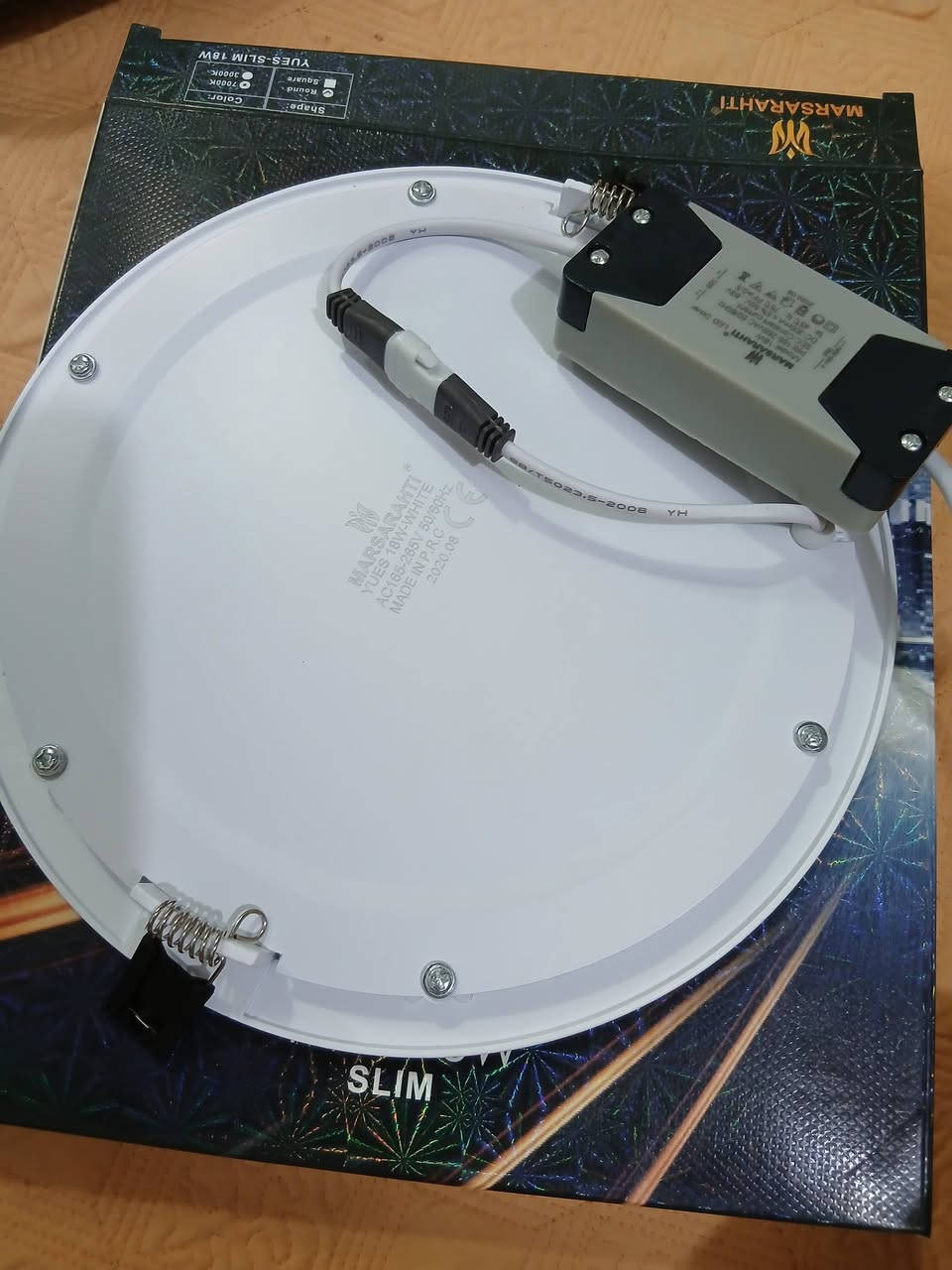 السلام عليكم لدات اصليات العدد ٢٥ قطعة سعر القطعة ٦ الاف قفل *********** مكاني خاجية
