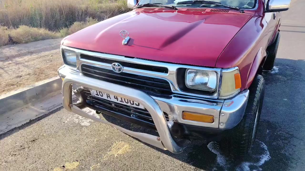 تيوتا موديل 90 رقم قادسيه دولي سنويه جديده  تحويل ثاني يوم هزه جديده محرك وكير ففتي بلكارتون اكسن تخم تاير حداديه كهربائيات  كلها شغاله تبريد  دواخل حلوه سياره مصبوغه عام  سياره حلوه ومال جناي  للبيع السعر 38 وبيها مجال للطيبين رقم الهاتف *********** مكان السياره ناصريه قضاء الدوايه
