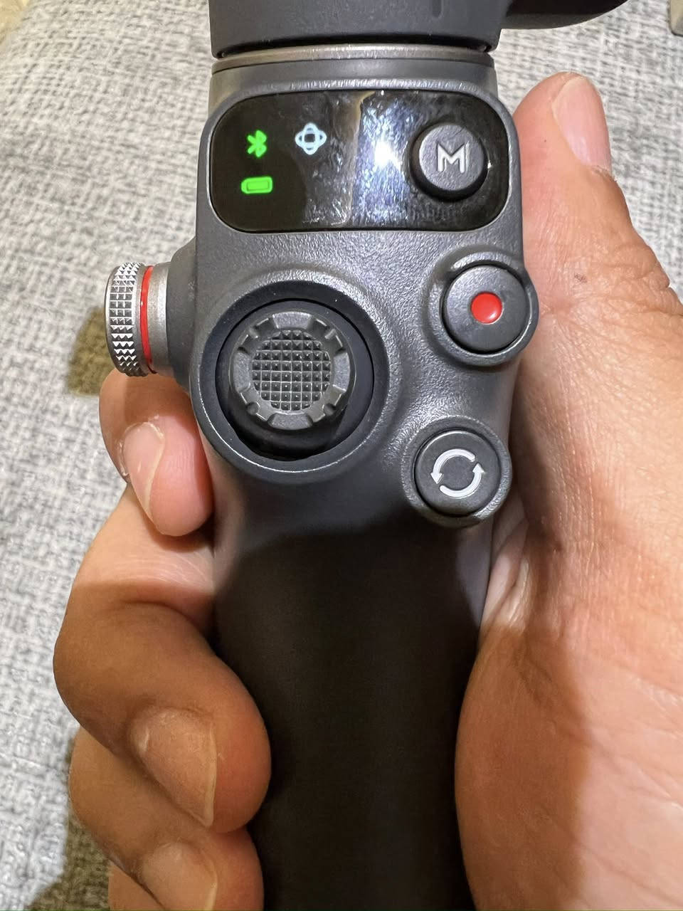 جهاز DJI osmo mobile 7p
جهاز مخصص للtest داخل المحل استعمال اسبوعين 
السعر ١٢٠ الف. قطعه التتبع موجوده داخل الكارتونه.


**إذا كنت صاحب هذا الإعلان وتريد حذفه لأي سبب، رجاءا أرسل رسالة إلى الدعم الفني**