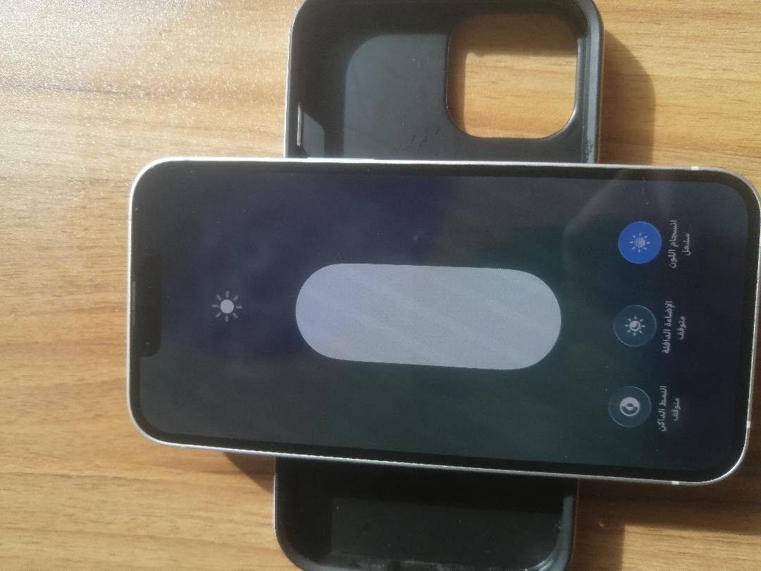 سلام عليكم آيفون 13عادي ذاكره 128بطاريه84لون الجهاز ابيض النضافه 100\100 لجهاز ممفتوح تجي تفصح وتشوف السعر 450اوبي مجال حك الجيه 
موجود بس واتساب ***********
