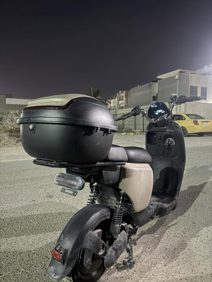للبيع دراجة كهربائية من شركة الريان، بحالة جديدة جداً ونظيفة، استخدام خفيف جداً وخالية من الأعطال. البطارية والمحرك يعملان بكفاءة ممتازة، والدراجة جاهزة للاستخدام مباشرة دون الحاجة لأي صيانة وجميع ملحقاتها جديده وغير مستعمله ابدا.

💰 السعر: 500,000 دينار عراقي قابل للتفاوض بالمعقول.

فرصة ممتازة لمن يبحث عن دراجة كهربائية اقتصادية وعملية بحالة شبه جديدة.

📞 للتواصل والاستفسار:
***********

المكان : بغداد زيونه
