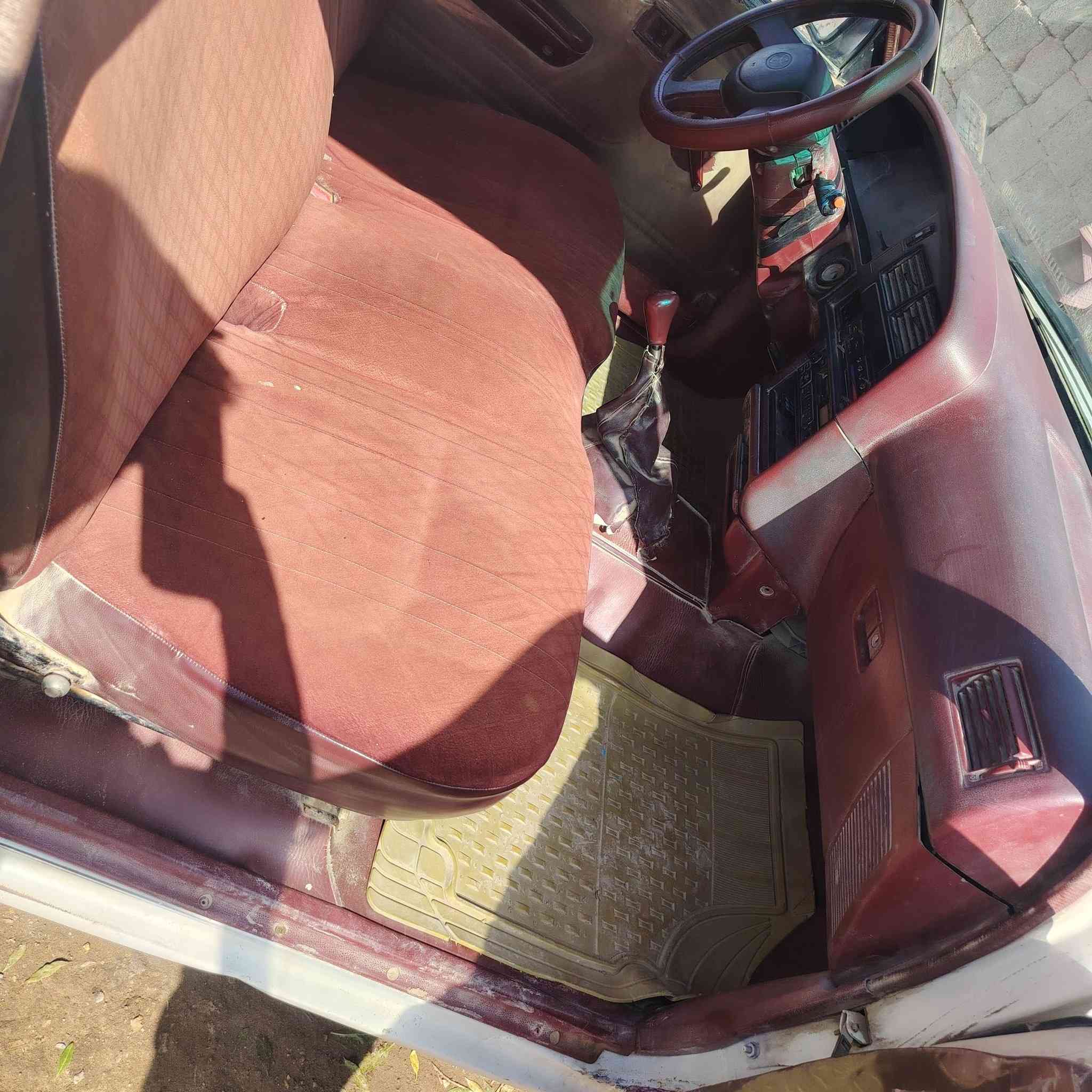 السلام عليكم بيكم موديل 96 سياره مكفوله  محرك او كير خير من الله
كهربائيات كلهاء شقاله    داخل احمر محسن  رقم ذي قار  السعر 65ورقه  *********** صاحب السياره   مكان السياره الناصريه  قضاء الرفاعي
