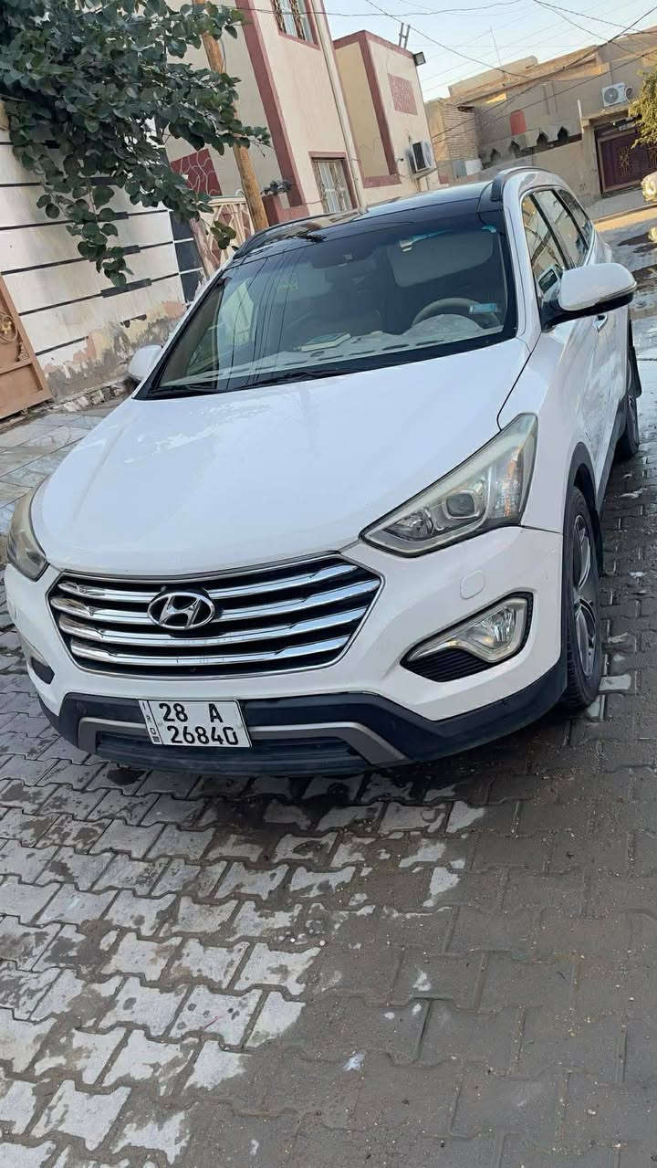 للبيع سنتافي خليجي 2014 فول مواصفات بيها اصبعين بارد بالجاملغ الخلفي فقط الباقي مكفول كير ومحرك وتبريد مكفول مواصفات دفع رباعي نضام مانع انزلاق ونزول منحدرات ونضام الايكو ونضام الدفلوك انارات ترحيبية بانوراما شاشة وكاميرا خلفية وشاشة عرض الاعطال 7 راكب السعر 195 وبيها مجال مكان نجف للإستفسار اكثر ***********
