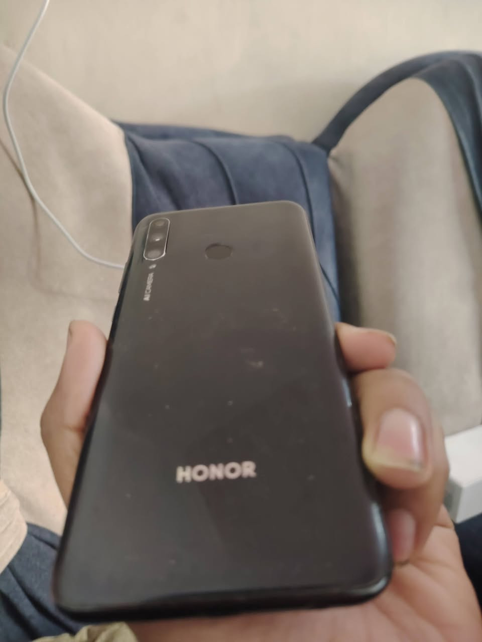 ايفون 11يطلب ايكلود مقفول من الخارج بالة 
بي فطر قليل واضح بصورة مامئثر ع لمس السعر 250
هونر هواوي اصلي 80 
الشراي خاص 
***********
