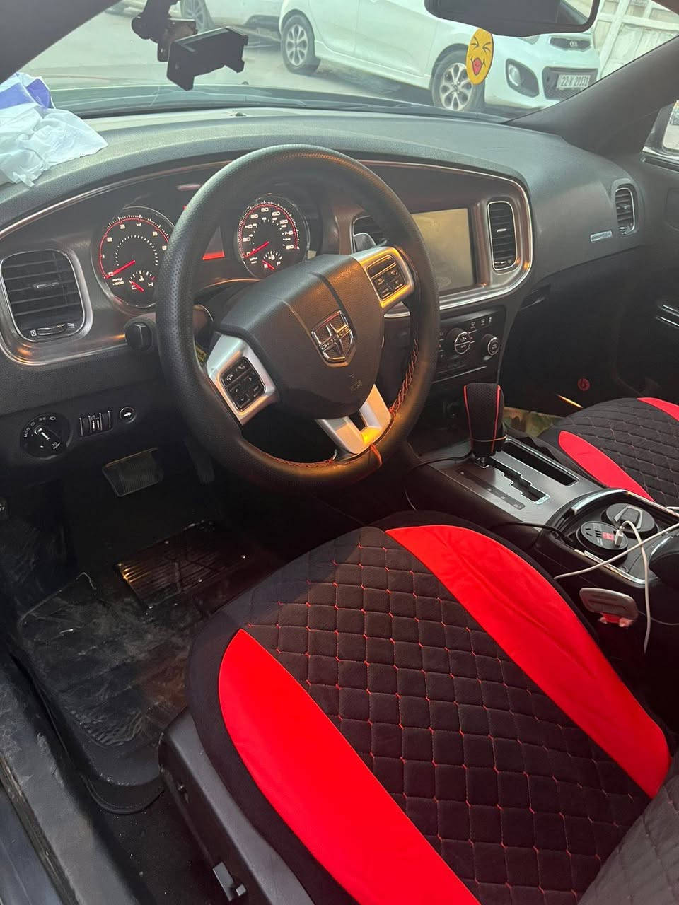 سلام عليكم جارجر للبيع او مراوسه ويا رام وانطي فرق
موديل 14 ارتي 8سلندر
فول مواصفات صقف سلايد 
كشنات جلد ميموري
رقم بغداد بسمنه 
مكان سيارة كركوك
سعر 150 بي مجال 
***********
