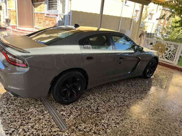 جارجر sxt 2018 

لون اسمنتي مميز 
نص مواصفات 
الضرر خفيف تخريب جاملغ مثل ما موضح بالصور 
وبيها بارد صغير  بالباب الخلفي مال السايق بالعراق
ماشية 99

الرقم بغداد الجديد 
السعر 215 او مراوس
المكان متواجد  ديالى وبغداد

***********
