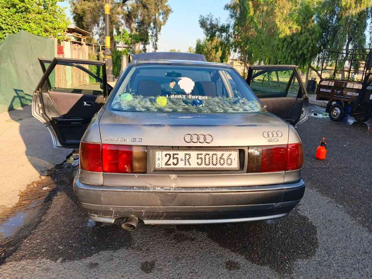 سلام عليكم اودي للبيع موديل 1992سياره لوك صدر جاهزه بطاقه بانزين هم بيهه تخم تاير كل نقص مابيهه فقط مكينه بيهه صرف قليل بسمنه شرط تحويل ***********مكاني كركوك عرفه سعر 47بيهه مجال لطيبين
