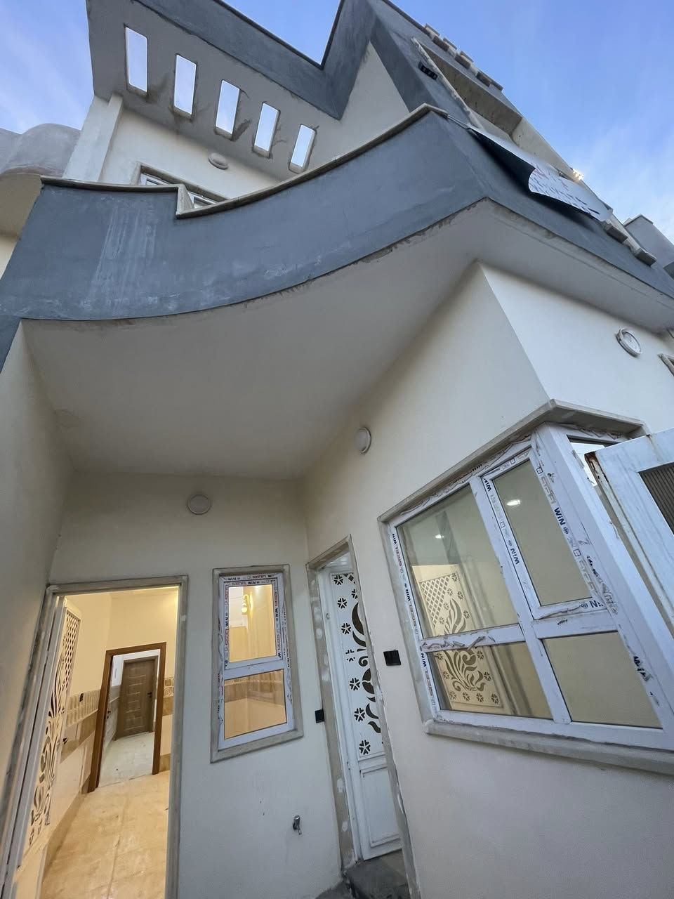 دار للللبيع قصر حي الصديق الاولى بالشريط الذاهبي خلف مول الخيرات 110م
السعر بلاش بلاش بلاش بلاش بلاش بلاش 
بيت   باسم دكتورة مكاتب مع الشرعيه صاحب بيت السند 2025طابرزهور 
 فول موصفات بيت درجة اولى. تصميم تركي البيت درجة اولى فول موصفات بيت مرمر بورسلين 
اتجاه الأرض شروق ———-***********—***********–***********
