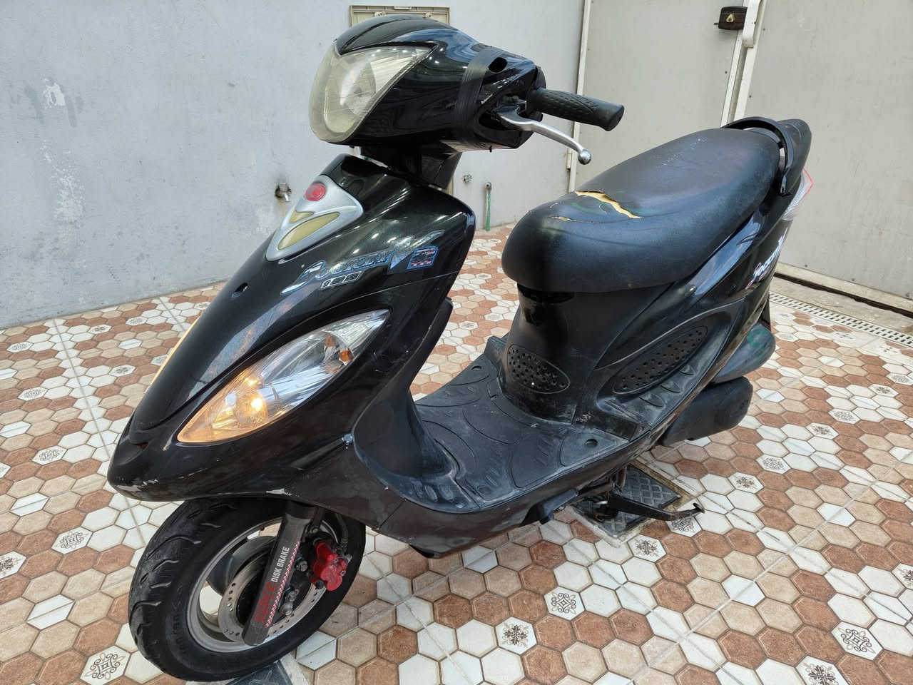 سلام عليكم
دراجة كامكو للبيع فول شلعه ومعدل 
السعر 600 المكان نجف أبو صخير 
***********
