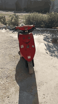 سلام عليكم دراجه عصفوره ياباني اصلي شغله كلشي مابيه سعر ١٠٠ قفل خاص ماكو هاذه رقمي ***********
