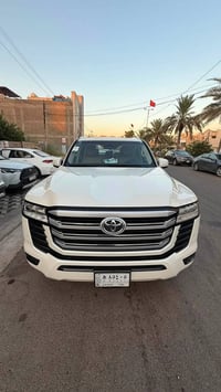 لاند كروز موديل 2022 فئه GXR ساز ماشيه 53،000 سياره كلش جديده كلين لات...