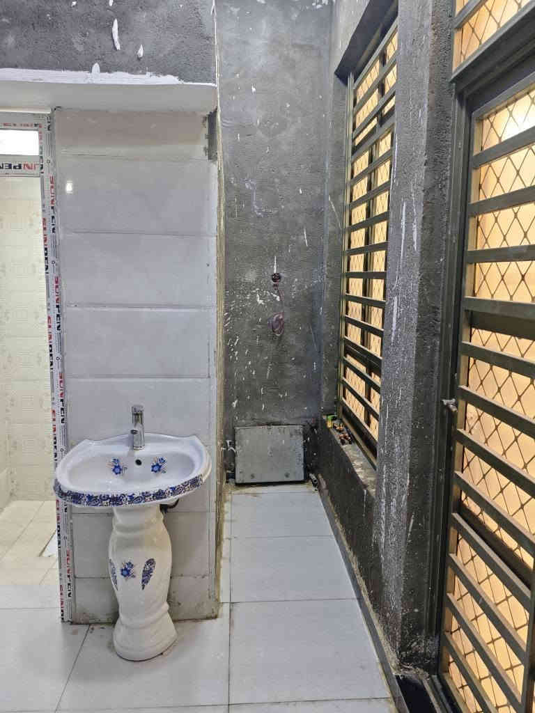 دار للبيع حي الغدير الثاني مساحة ١٠٠متر طولاني طابق واحد بناء حديث ٢٠٢٥قرب شارع ٢٠ للاستفسار والاتصال على رقم ***********📞
