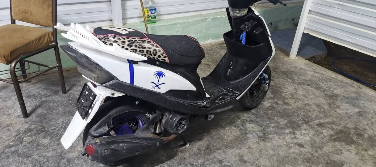 دراجه ماكس عدله للبيع السعر 400 بوشه ٤٩ الدراجه ناعمه واي نقص مابيهه مكان عامريت الفلوجه ***********
