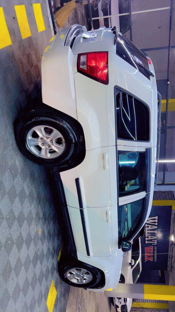 سياره جيب شيروك لاريدو
موديل ٢٠٠٧
حيزام سبغ بو جواني
چار جام كاره بايي 
مه كينه ٦ 
هه ر چار تايره جديد 
سئ كاميره پئش و پاش ريكورد
لايت زينو
غرامه ٢٢٣٠ دولار دئ ژ سعرئ هينه خوار
سعر ١٠٠ وه ره قه و مجال 
عنوان زاخو 
*********** زاخو, دهوك
