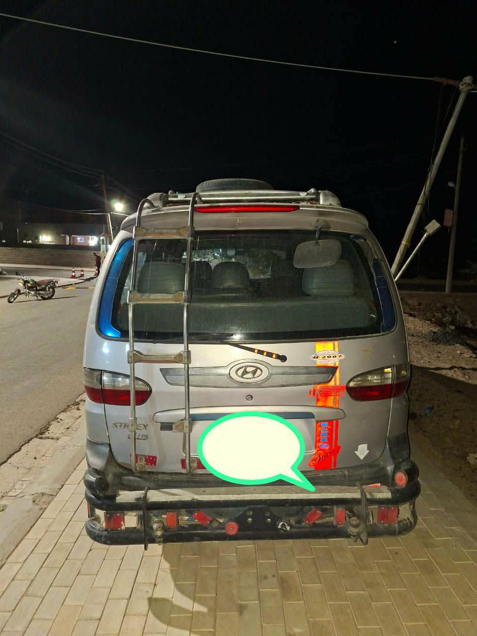 السلام عليكم
استاركس 2006 للبيع رقم بغداد انكليزي 
سيارة بيهة طخة بجاملغ لخلفي حار او بل بنيد بارد
ولباقي مكفول 
السعر/ 80 وبيهة مجال  مكان لسيارة صلاح الدين
للاستفسار اتصل وتدلل. 
***********
