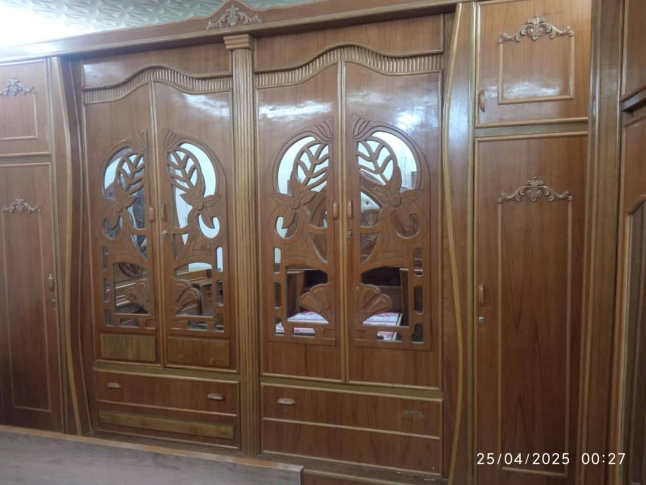 غرفه صاج للبيع طابقين ام السته غرفه نضيفه احلا من الصور بابل محاويل ***********
