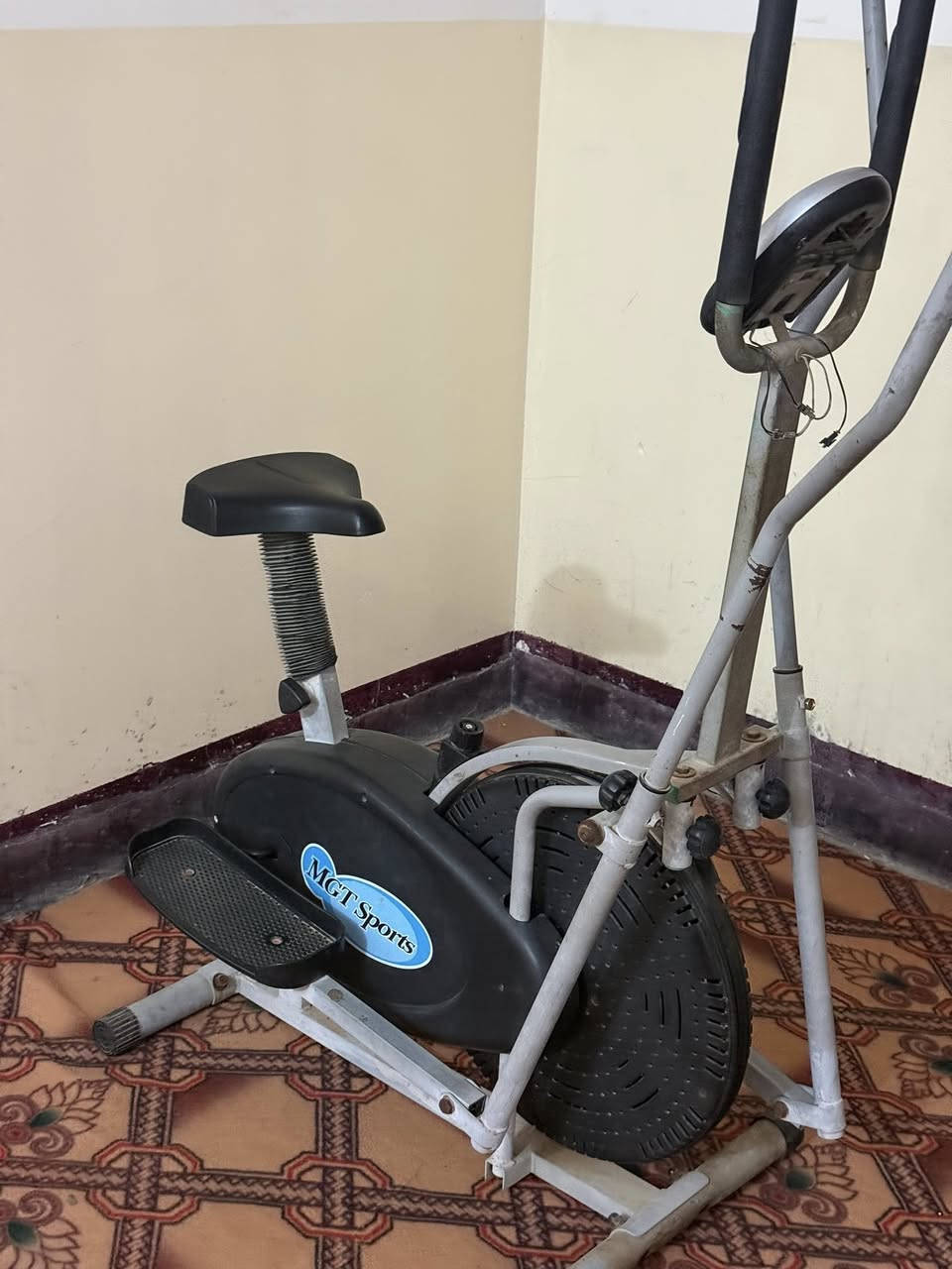 السلام عليكم ورحمة الله وبركاته 
جهاز رياضي للبيع 
السعر 120وبيه مجال 
العنوان الهريمات 
رقم الهاتف /‭٠٧٨٦ ٩٤٨ ٧٠٣٨‬
