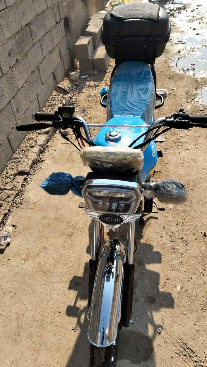 السلام عليكم دراجه موديل 2025 صارلهه 20يوم دراجه زيرو السعر 900 وبيهه مجال الطيبين بغداد مدينه الصدر ***********
