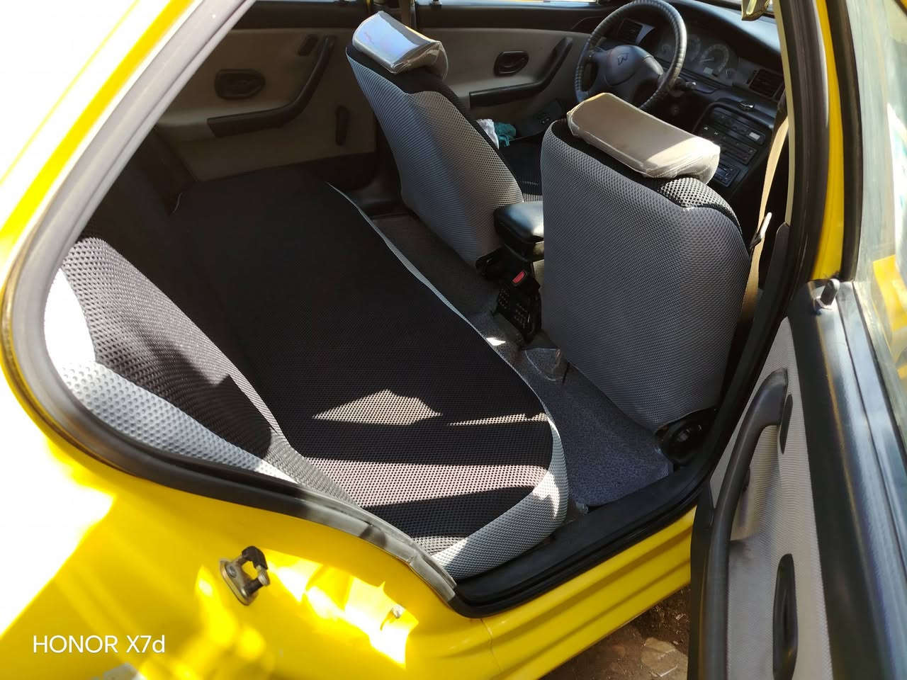 السلام عليكم سمند 2009 سياره على وضع الشركه بيهه فقط هلالين خلفيه معمرات تعمير حلو سياره كفاله عامه كير مكينه صدر تبريد كله جديد تخم تاير بيهه سويجين مال شركه ريموند بلادي مدوشمه جديد هيئه وغرامات مصفره تحويل ثاني يوم مكاني بغداد العبيدي السعر 36وبيهه مجال قليل حك الجيه ***********
