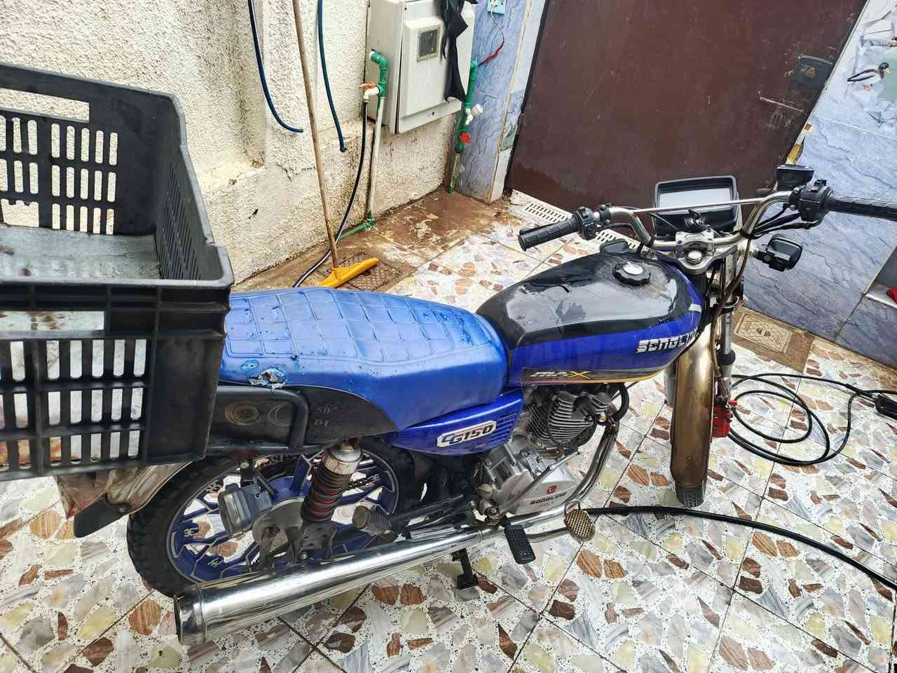 دراجة سفانه البيبع موديل 2024 وراق كامله مع بصامتين
لاتصال واستفسار ***********
