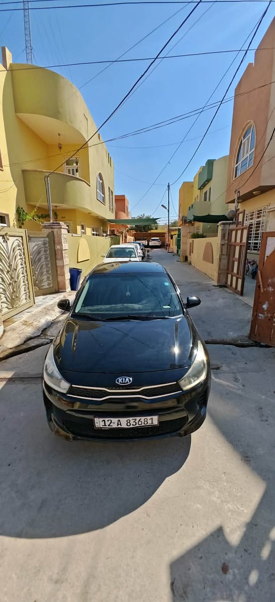 للبيع
كيا ريو 2019 أسود 
كير اي تي المرغوب 
كير مكينه شرط 
شرط التحويل سياره باسمي 
سنويه جديده 2031 تسقط هزه جديده 
تبريد ثلج ❄️
ضرره جاملغ فقط ومبدل باصلي شرط . ايرباك شركه سليم 
مواصفات S المعروفه بالريو 
السعر (115) مجال بسيط
للتواصل علئ الرقم :***********
