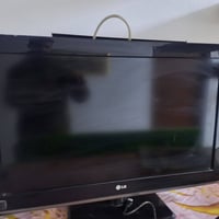 شاشة بلازمة ٣٢ ال جي داعمة Av بلي ٢ شغال اقراص  محور هارد  سعر الاثنين...