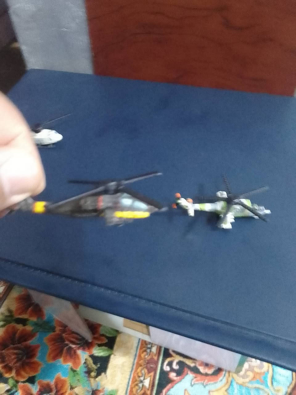 للبيع أكثر من مجسم260جندي وطائرات مختلفه مع معدات حربيه مختلفه للبيع


**إذا كنت صاحب هذا الإعلان وتريد حذفه لأي سبب، رجاءا أرسل رسالة إلى الدعم الفني**