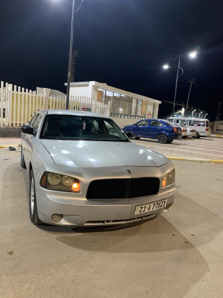 السلام عليكم 
دوج جارجر موديل ٢٠٠٧
محرك 3500
متوم وكامل ارقام وسنويه شرط الحاسبة 
كير محرك حداديه كهربائيات شرط ١٠٠٪؜ 
كصه قماره فقط 
تخم تاير جديد 
السياره كلش متعوب عليه وجاهزه من كلشي 
السعر ٣٨ وبيه مجال بسيط وترهم مراوس 
العنوان ناصريه مركز 
***********
