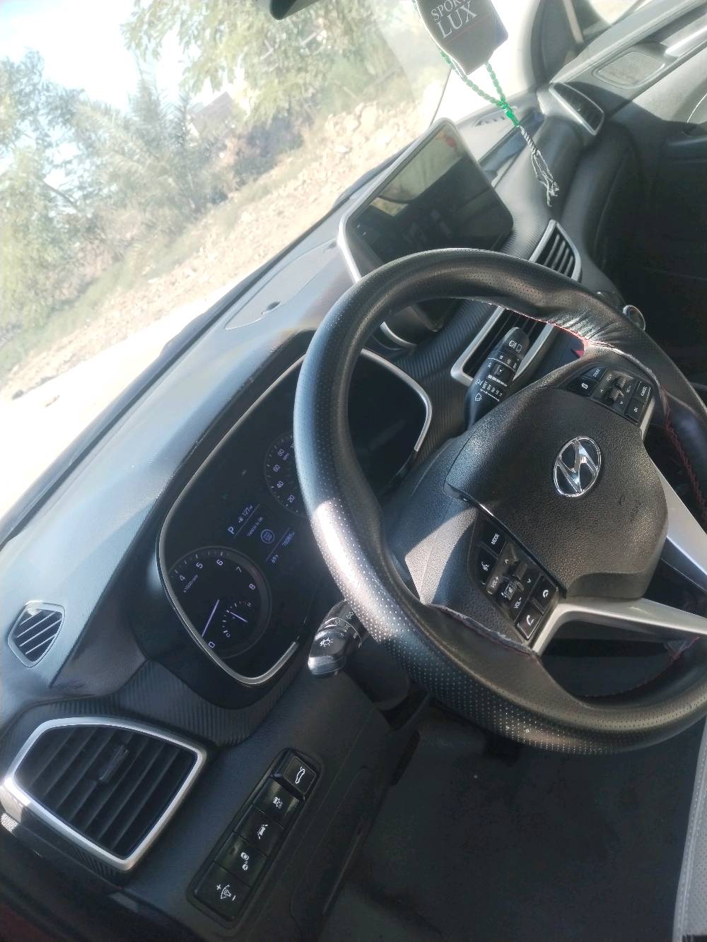 توسان مديل ٢٠١٩ رقم بغداد الدولي سياره جديده بيه جالمغ امامي صبغ الامامي بسمي *********** 