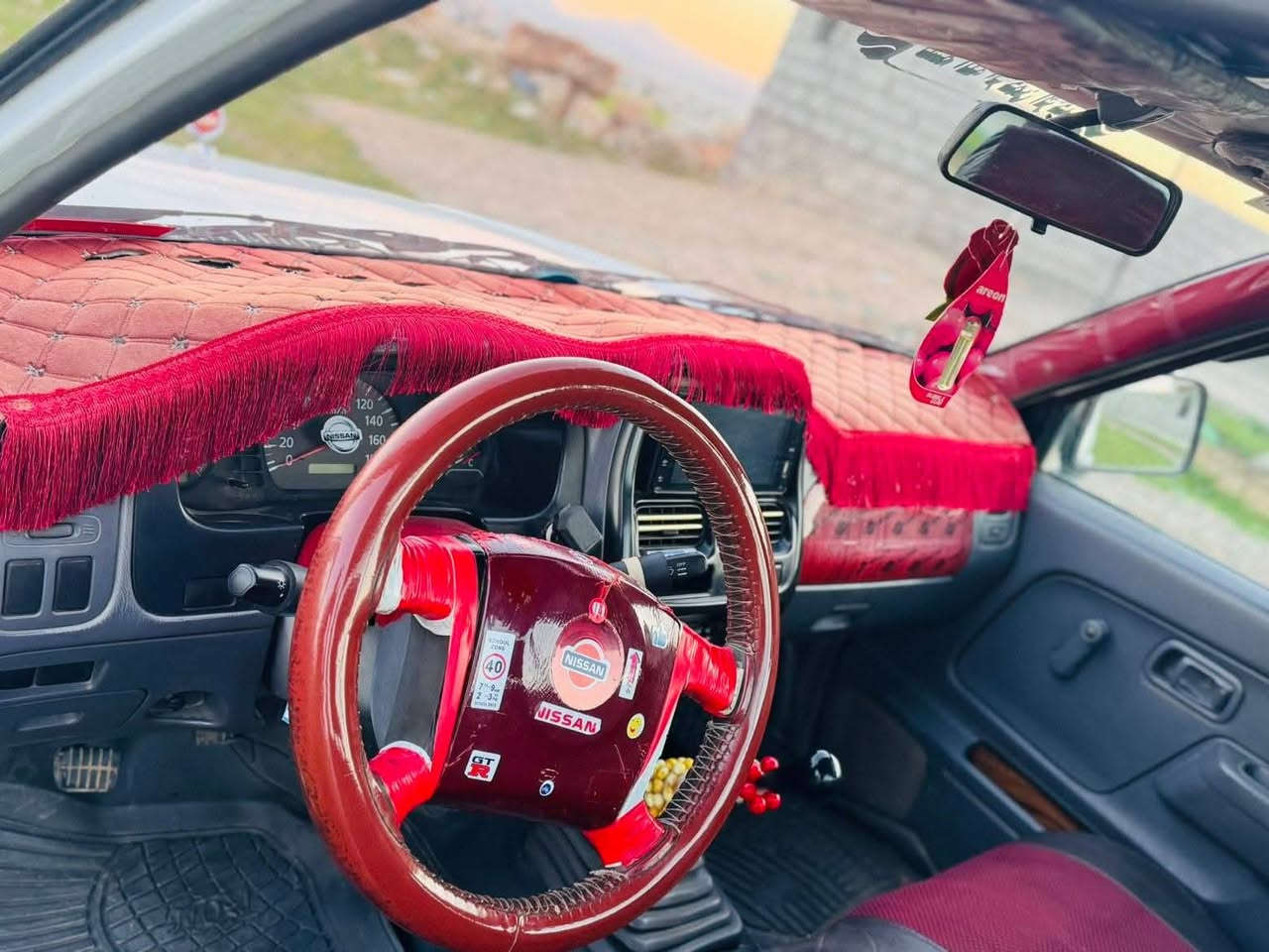 سەرەتابەناویخوایگەورە نیسان پیکاپ 2001شتیکی زۆرجوانوپاک تەبریتو پاوەرە بیبۆیاخ تەقەوڕەقە بەشەرت ئەکسلومەکینەو گیڕبەشەرت سعرەکەشی 93گەلاومەعامەلە***********
