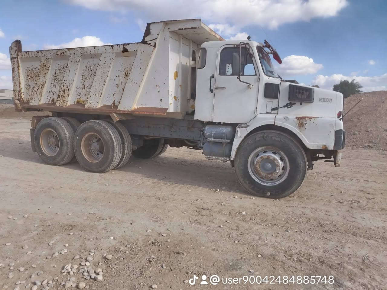 لوري قلاب مديل ١٩٨٢ محرك N10 للاستفسار ***********
