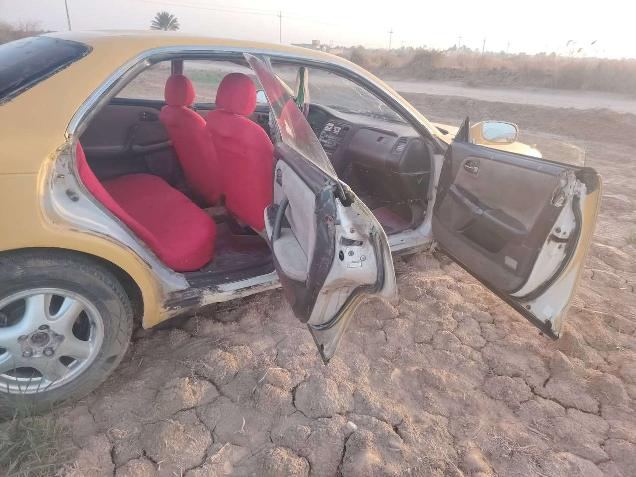 سلام عليكم سياره مارك نفخ للبيع مكينه وكير ٢ ونص خير من الله كرهبايات شغاله سياره جاهزه كصه جنطه سعر 20 وبيه مجال ترهم مراوس المكان ناصريه شطره ***********
