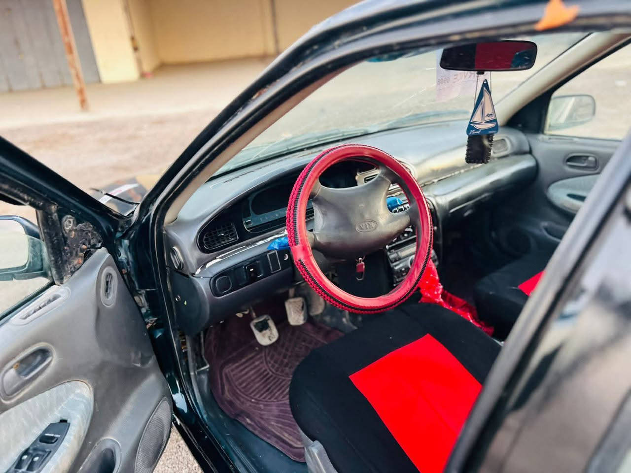 موديل 1995

كير عادي

رقم بغداد

  سيارة جاهزة

تخم تاير 

حدادية 

كير ومكينه جديد

مشروع وطني

كهربائيات كله شغاله 

مكفولة من ضربة والكص 

صبغ عام للجماليه 

السعر 

36بيه مجال 

***********

مكاني بابل الشوملي
