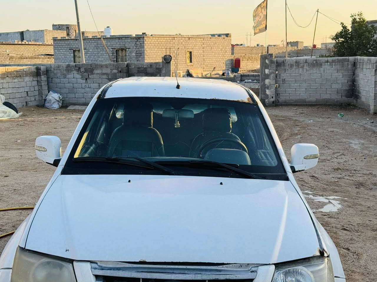 سياره للبيع نوع تاتا الموديل 2015سنويه منتهيه 2022بأسم شركه منافذ العراق البصره سعر40$المكان بصره زبير الستفسار على الرقم ***********
