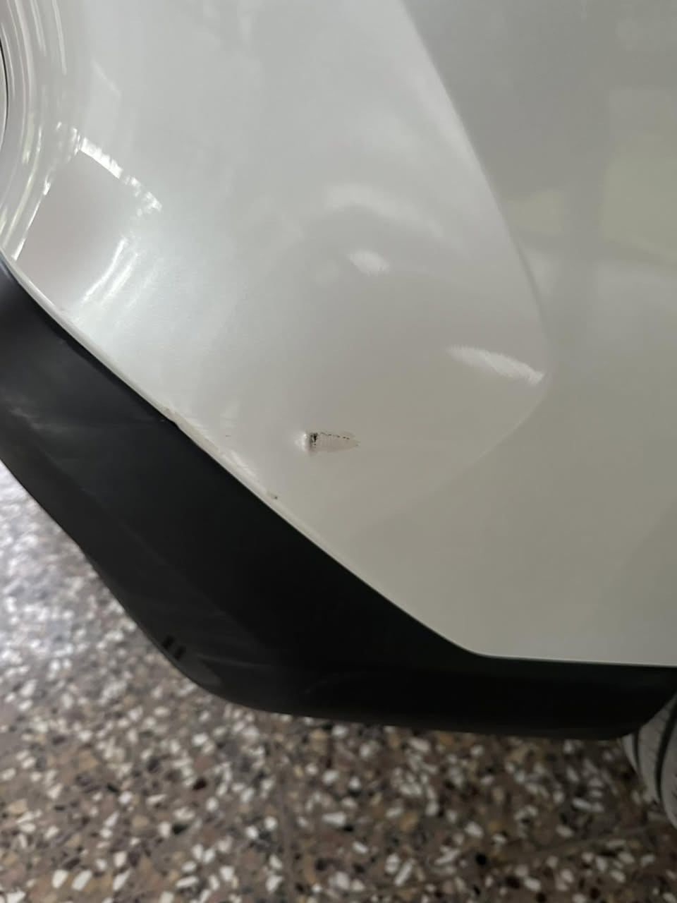 السلام عليكم
كورلا كروز للبيع 2024
ماشية 8000 بعدها زيرو  رقم بغداد بأسمي
السياره كفاله عامه من كلشي عدا طخة بسيطة بجامع الخلفي موضحة بالصورة
مواصفاتها معروفة
داخل جلد لونين اسود وقرميدي
كاميرا
رادار
تحديد مسار
بصمة
فتحة سقف
نظام الخروج عن المسار
بصمة ابواب
تبريد قطعتين
جام اوتو
اللايت اوتو
ماسحات اوتو
حساس اطارات
حساس مطر
مانع انزلاق
اوتو هولد
ev mode
3وضعيات قيادة
سايد بريك بصمة
شاشه بيها ابل كاربلي واندرويد اوتو
تبريد شاشة
سياره جديد بمعنى الكلمة
سعرها    500’26 مليون
مكانها بغداد      ***********
