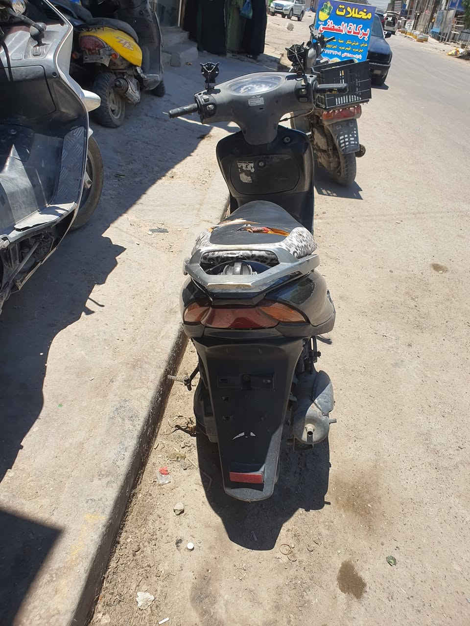ماكس ثعلب جاهزة هندر واحد نقصهه باتري ب٣٠٠ وبيهه مجال


**إذا كنت صاحب هذا الإعلان وتريد حذفه لأي سبب، رجاءا أرسل رسالة إلى الدعم الفني**
