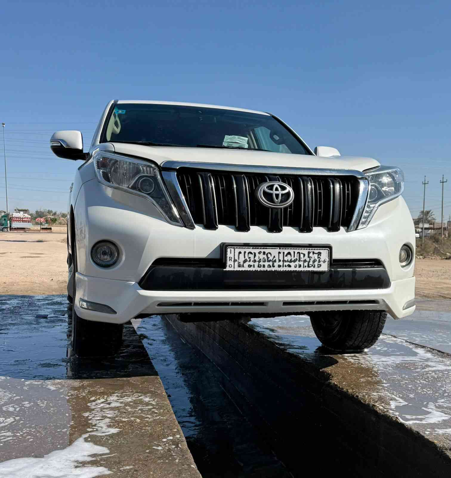 تويوتا برادو 2010 
مكينة 4 سلندر | فئة Txl
شاشة و ثلاجة و تحكمات لدات و ستيرن ومري كهرباء 
السيارة جاهزة مابيها اي نقص.

بيها قطعة تبديل اصلية و رشات جمالية . 
‏‎السيارة موجودة بالبصرة و رقم بصرة وسنوية جديدة وهزة جديدة و بأسمنه.
***********
*********** البصرة, العراق
