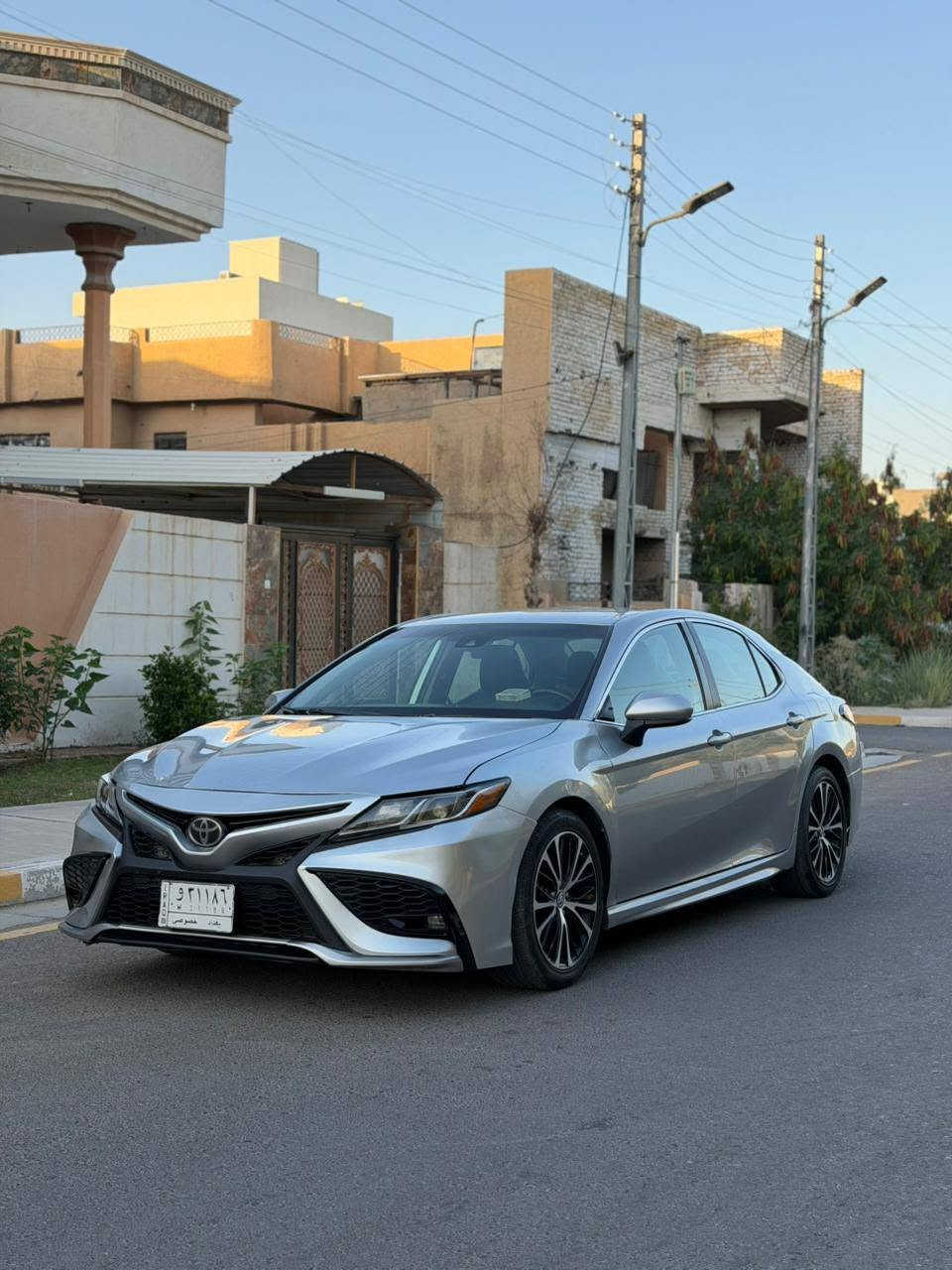 كامري2019se للبيع وارد أمريكي

السعر 140مجال حك الجيه وماكو هيج سعر بالعافيه ع ياخذها 

بانزين رقم بغداد 

مواصفات se :

1- كشنات جلد وكهرباء

2- رادارات امامي وجانبي  

4- فول تحكم ستيرن 

5- شيفتات استيرن

  باقي المواصفات معروفه 

حادثه فقط جاملغ امامي وبنيد بدون دواخل ولغود كلها سليمه 

وعندي بالعراق وياها رش قطعتين اثر شخوط  ومصورها قبل لا اصبغ  السياره ليبل واحد بلاديه ما مبدل بيها ولا قطعه عندي فقط الأربع قطع رش فقط بدون دواخل  بقيه السياره كفاله 

السياره مديومه ادامه كامله مكينه وكير بلاديات جدد وضع شركه  تبريد ثلج تخم تاير صدر امامي وخلفي كله جديد شرط ماتصرف عليها ولا درهم وبالعافيه ع الشراي 

السياره ماشيه 170 كيلو متر 

السياره كلش حلوه 

مكان سياره /الأنبار فلوجه 

***********
***********
